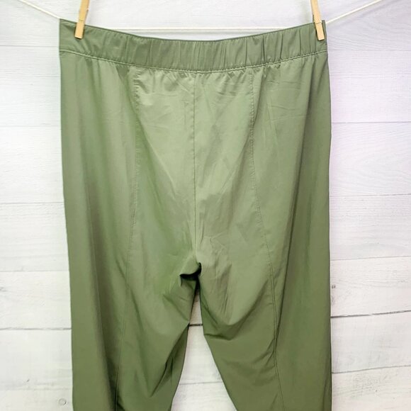T by Tablots Womens Crop Pants Cuffed Green Lightweight Elastic Waist Petite LP - Picture 8 of 12